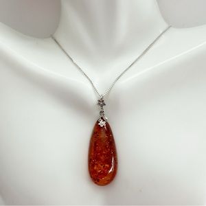 Elegant Vintage Amber Pendant Sterling Silver Necklace